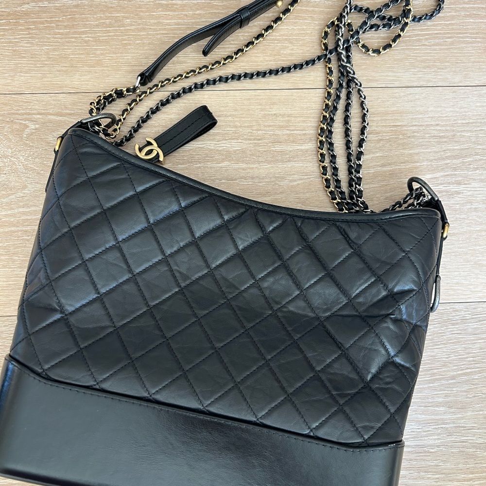Chanel Gabrielle hobo quilted bag - Picture 8 of 13